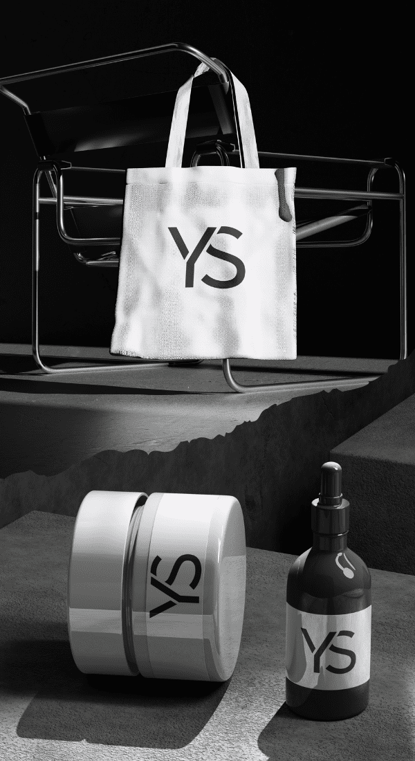 Trở thành KOL chuyên nghiệp bằng cách sở hữu sản phẩm mang thương hiệu cá nhân như mỹ phẩm và túi vải, giúp lan tỏa dấu ấn riêng.